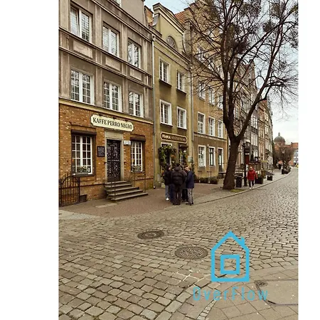 Paris Old Town Homestay *